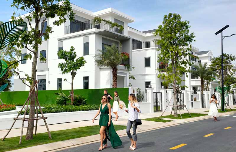 thuc te nha pho tai du an aqua city