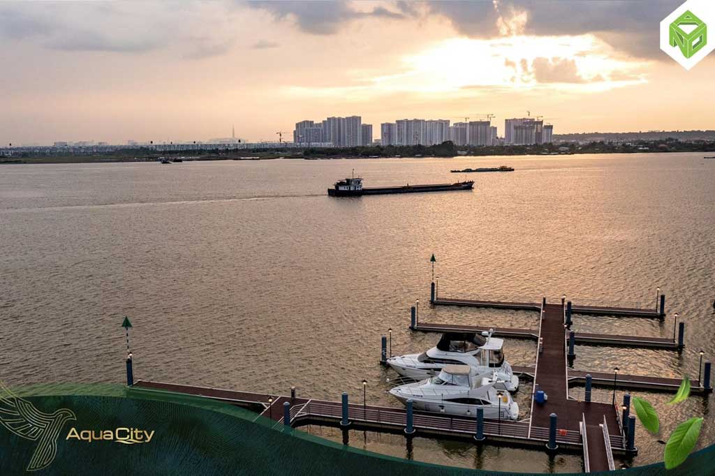 thuc te ben du thuyen 5 sao tai sun harbor 1