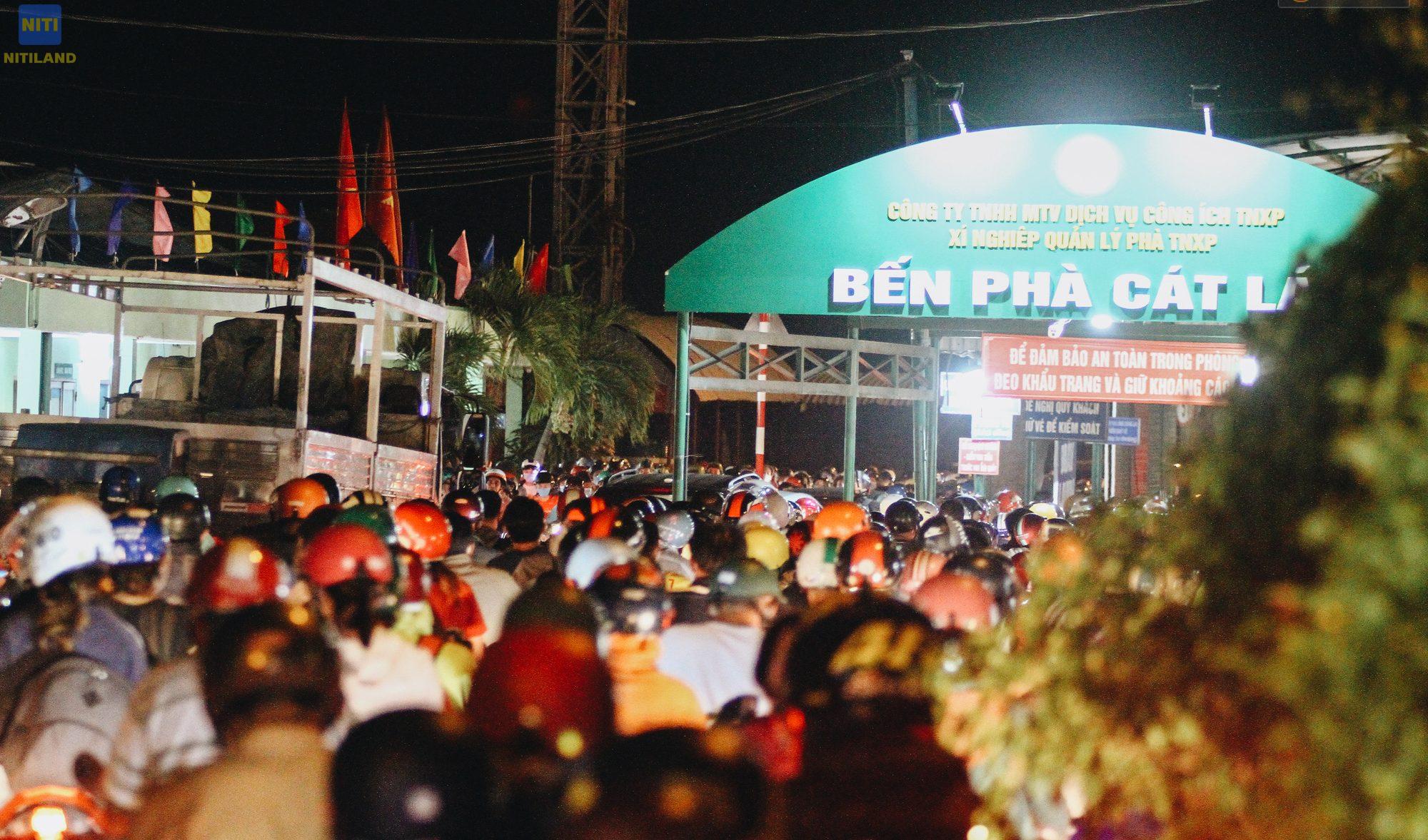 Kẹt xe phà Cát Lái trước khi xây cầu