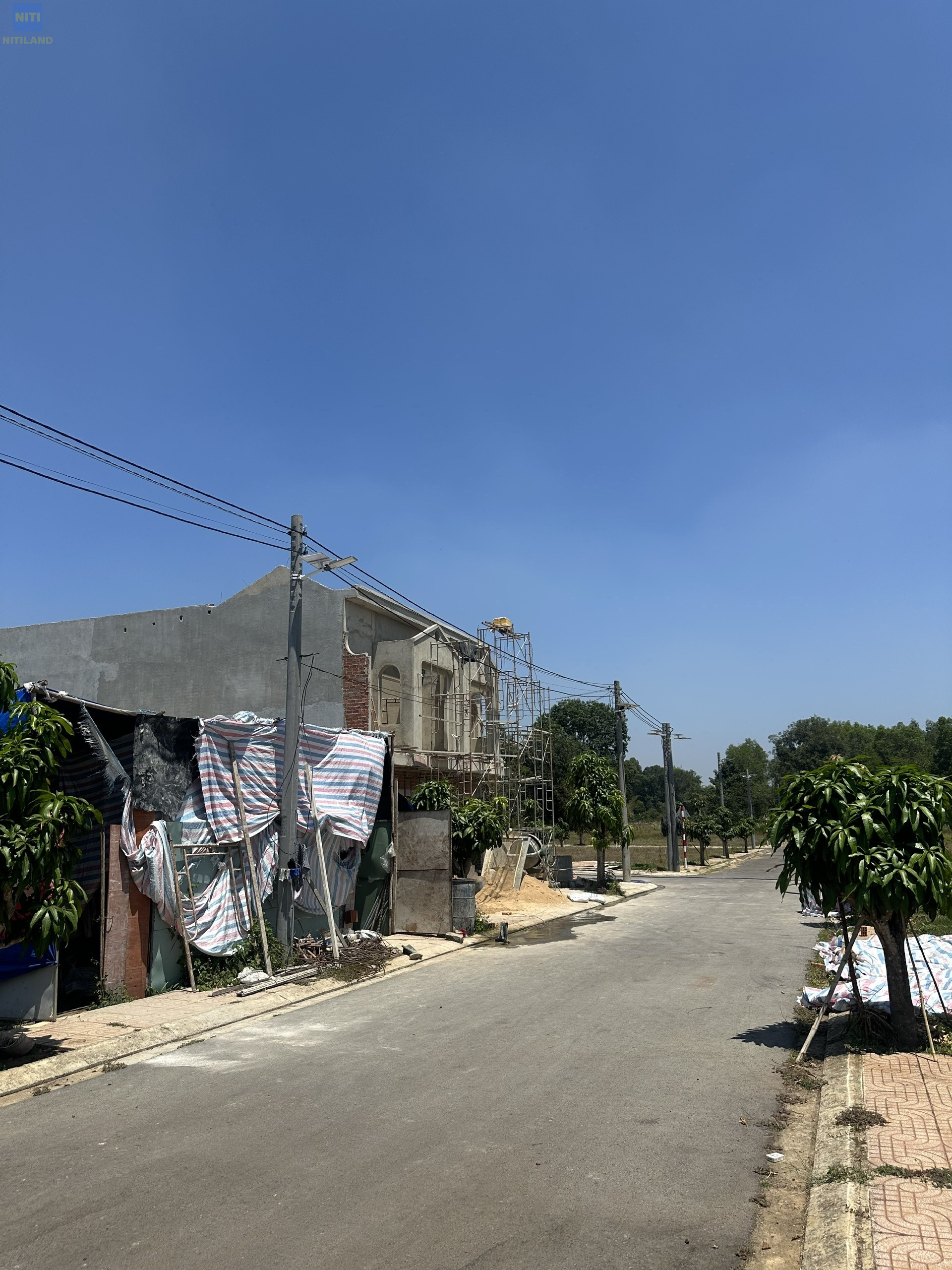 đất thổ cư giá rẻ gần sân bay Long Thành nhà ở đang dần hoàn thiện KDC Làng Xanh An Phú