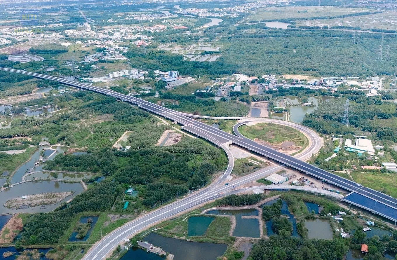 Cao tốc Bến Lức Long Thành kết nối vùng kinh tế trọng điểm phía Nam
