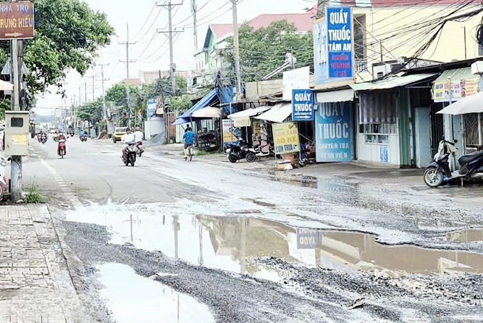 Đường Bưng Môn xuống cấp do thi công cao tốc Biên Hòa Vũng Tàu