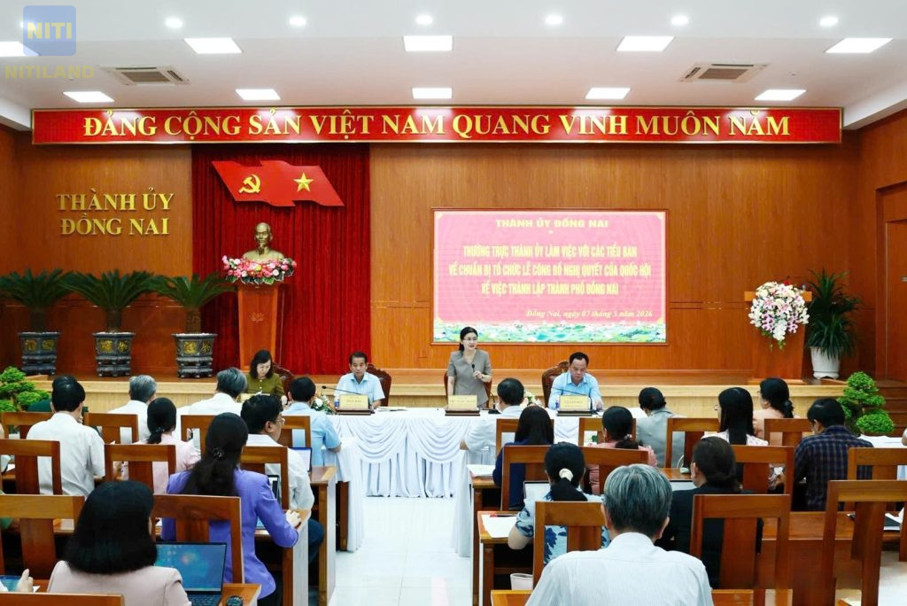 Thành lập thành phố Đồng Nai Tôn Ngọc Hạnh chủ trì buổi làm việc