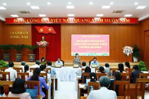 Thành lập thành phố Đồng Nai Tôn Ngọc Hạnh chủ trì buổi làm việc